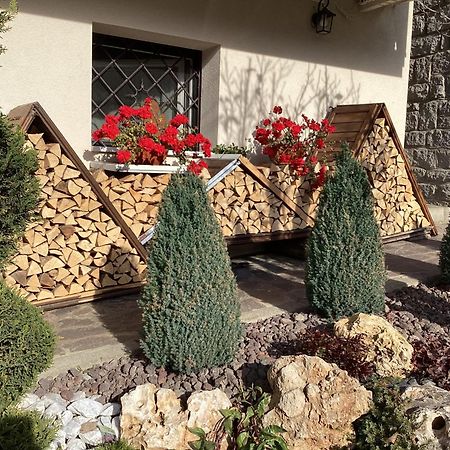 B&B Villa Paradiso Mezzana  Eksteriør billede