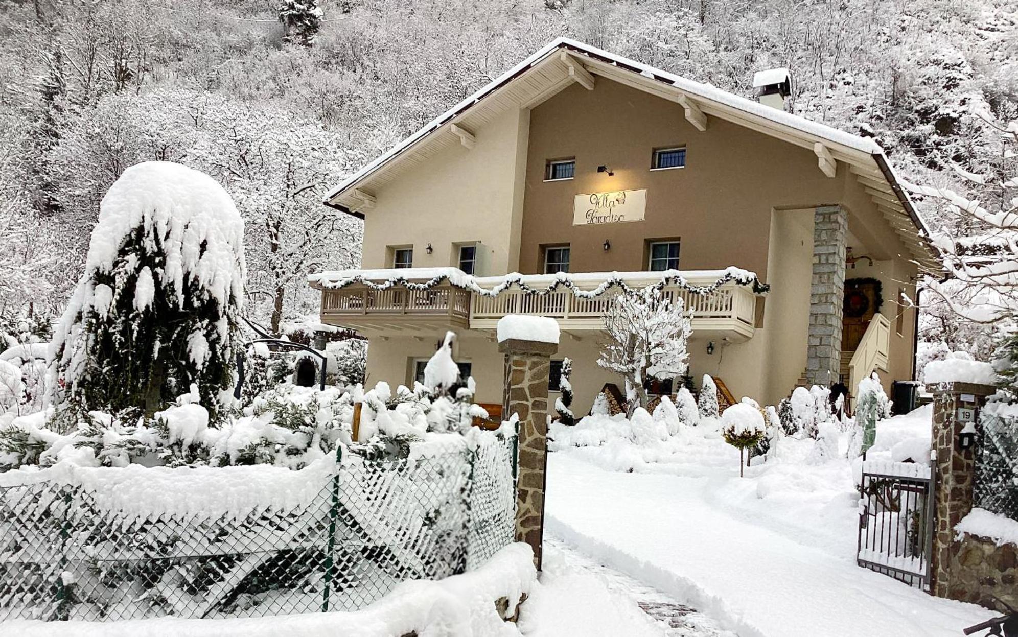 B&B Villa Paradiso Mezzana  Eksteriør billede